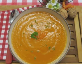 Soupe de butternut à la clémentine