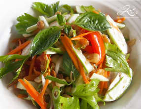 Salade de légumes façon Som Tam