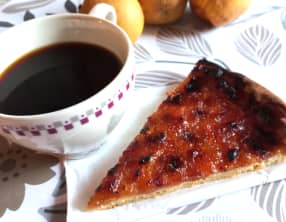 Tarte aux pommes caramélisées croustillante et fondante