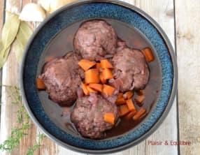 Boulettes de bœuf façon bourguignon