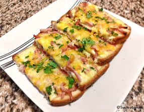 Tartines gratinées au jambon et au fromage