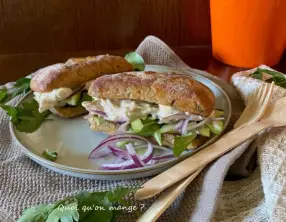 Mini sandwich au thon et au wakamé