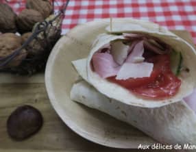 Wraps au jambon, cancoillotte, concombre et parmesan