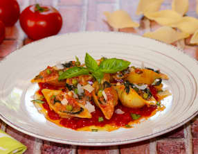 Conchiglionis farcis aux champignons, petits pois et épinards