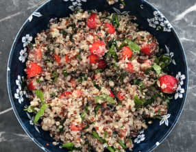 Salade de quinoa aux fraises et parmesan