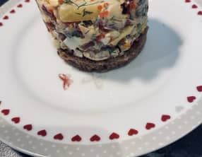 Gubbröra la salade suédoise