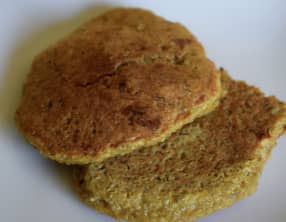 Galettes de quinoa au chèvre frais et tomates séchées