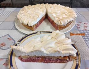 Tarte meringuée aux framboises et abricots