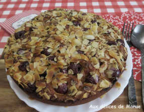 Gâteau moelleux aux cerises, amandes et ricotta
