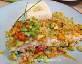 Pavés de saumon sauce caramel et petits légumes