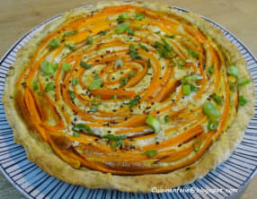 Tarte spirale aux carottes, chèvre et cumin