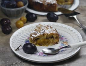 La torte aux deux prunes et aux épices