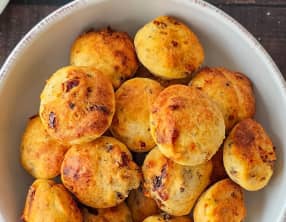 Madeleines salées aux tomates séchées