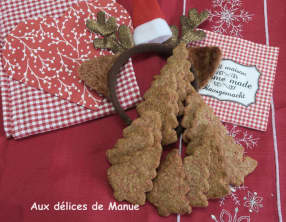 Biscuits sapin aux pralines roses