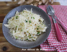 Pâtes à la sauce au parmesan