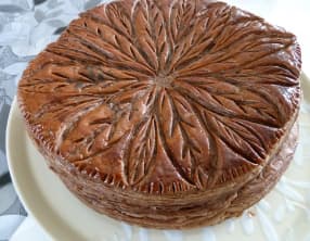 Galette des rois à la pistache et pépites de chocolat