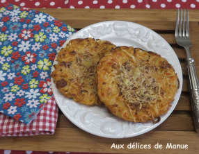 Frittata de pâtes au parmesan et sauce tomate