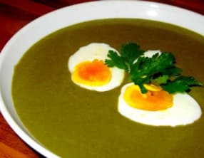 Velouté à l'oseille aux oeufs
