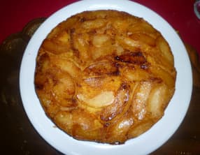 Gâteau aux pommes caramélisées