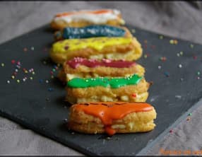 Mini éclairs à la créme pâtissière multicolores