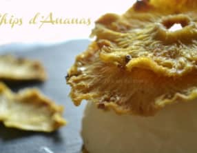 Mille-feuille de chips d'ananas et glace coco