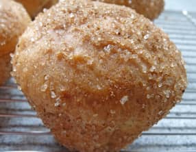 Petites brioches au sucre et aux épices