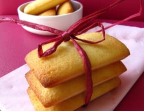 Financiers à la noix de coco