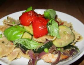 Farfalles aux écrevisses et légumes confits au wok