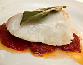 Dos de merlu aux tomates confites