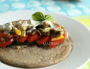 Crêpes de sarrasin garnies de poulet