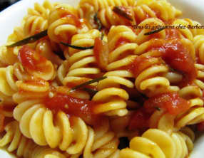 Pâtes à la sauce au romarin