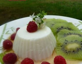 Panna Cotta de Chèvre aux Kiwis