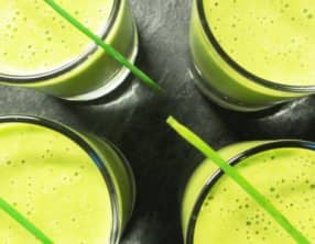 Velouté de petits pois à la ciboulette