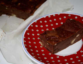 Gâteau au fruit à pain et au chocolat