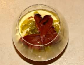 Pana cotta au curry, endives au miel, magret fumé