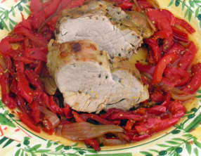 Filet mignon de porc, compotée de poivrons épicée