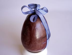 Gros oeufs en chocolat