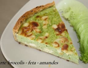 Tarte brocolis - feta - amandes