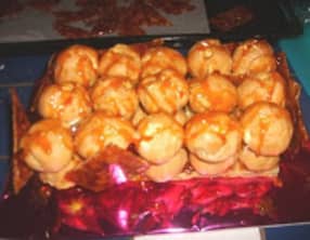 Bûche de Noël en croquembouche