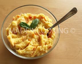 Purée de carottes et de pommes de terre au basilic