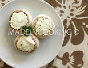 Champignons farcis au fromage blanc fines herbes