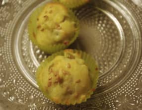 Mini-bouchées sésame et olives vertes