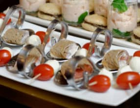 Galettes au saumon, aneth et gelée de groseilles façon Makis