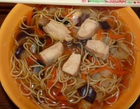 Soupe chinoise au saumon