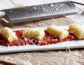 Gnocchi au parmesan à la sauce tomate