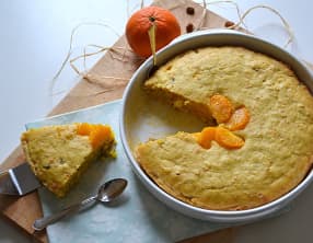 Gâteau aux clémentines, raisins secs et amande