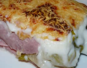 Poireaux roulés au jambon