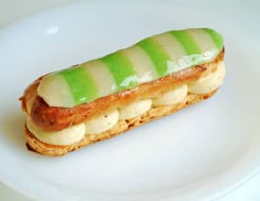 Pistachio eclair