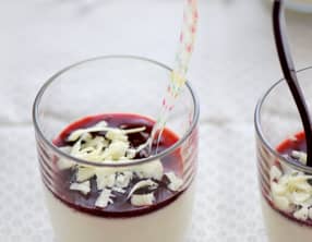 Panna cotta cerise et chocolat blanc
