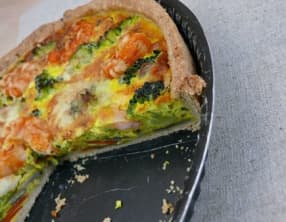 Tarte aux légumes et crevettes à la farine d'épeautre